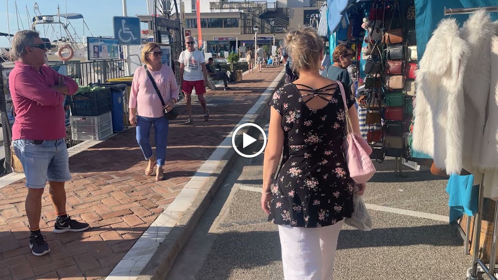 APARCAMIENTO — Videos