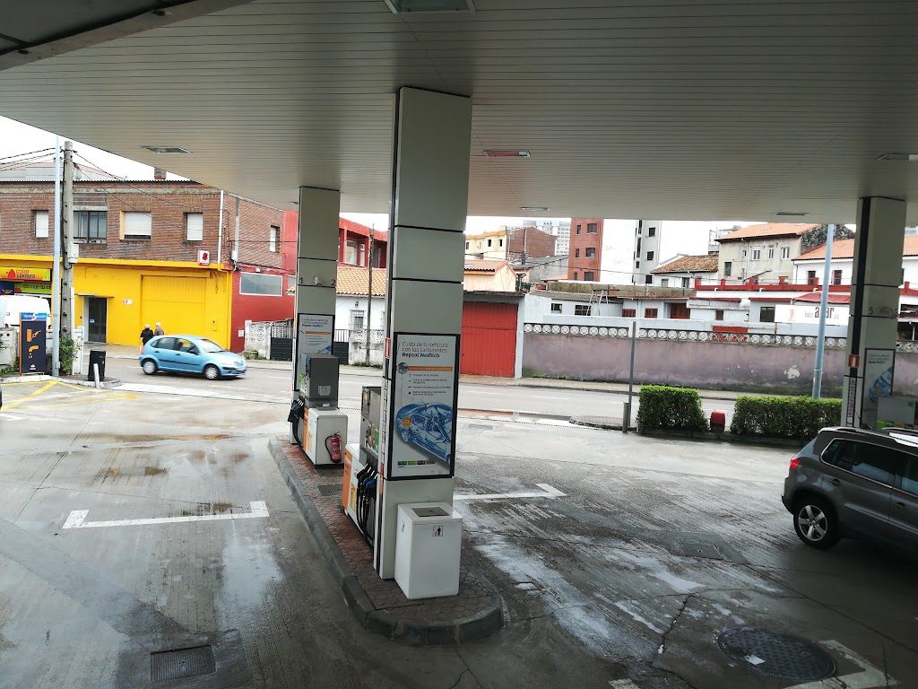 Estacion de Servicio Repsol — Estacion de servicio