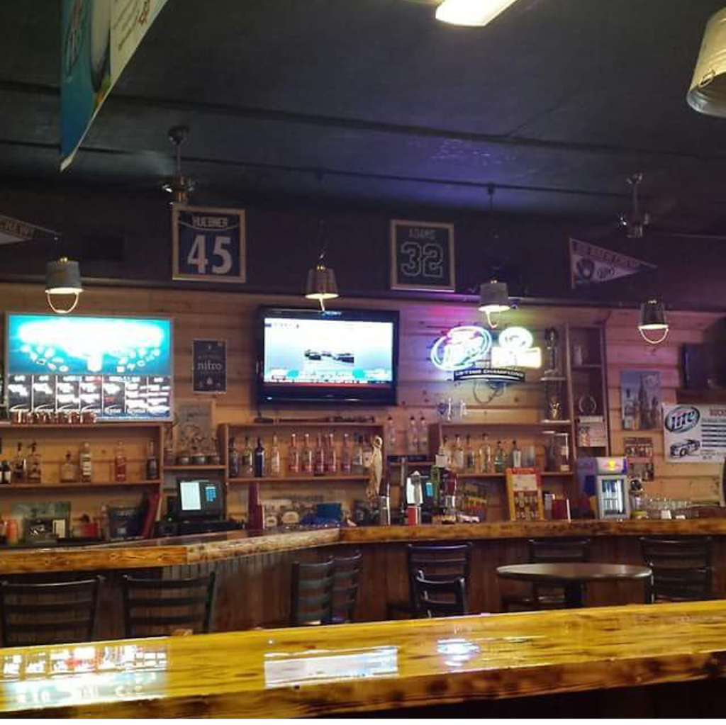 Bucketheads Sports Bar & Grill