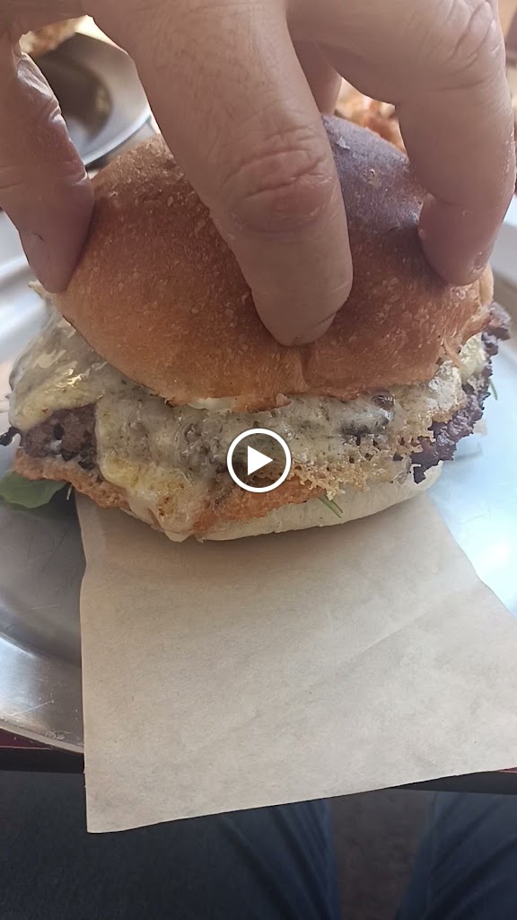 Bagu Burger Hamburgueseria — Videos
