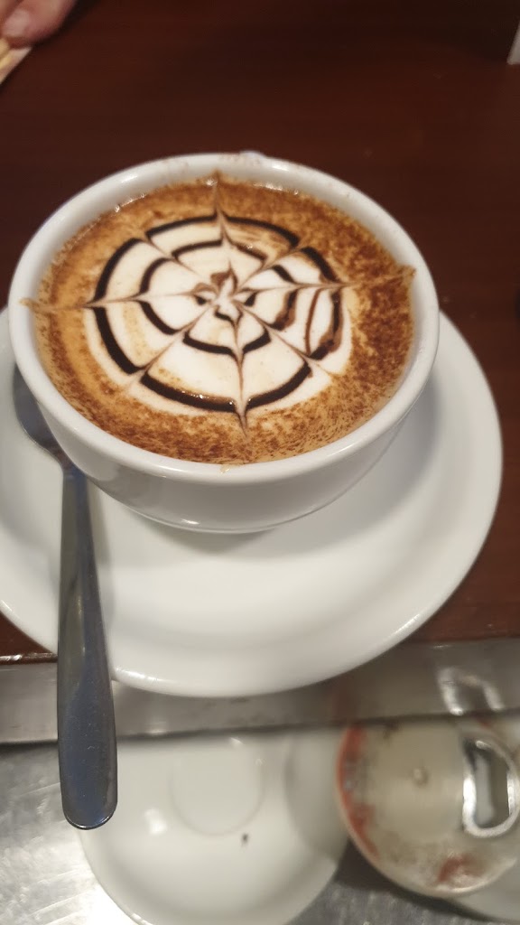 CAFETAL CLUB — Comida y bebida