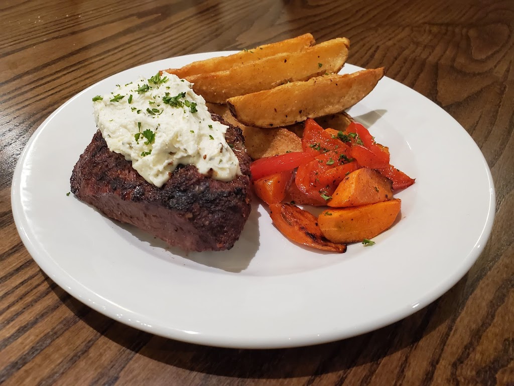  The Broken Spur Steak and Seafood