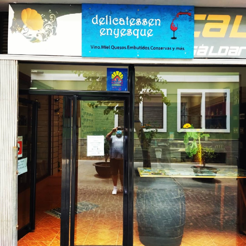 Delicatessen Enyesque