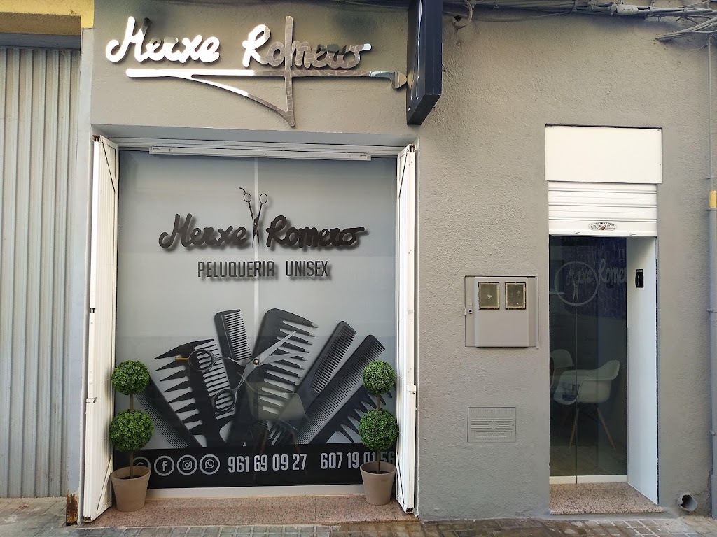 Peluqueria Merxe Romero — Exterior
