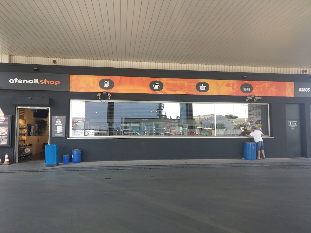 Atenoil — Exterior