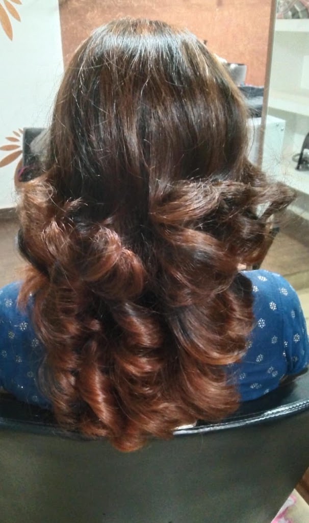 Shine Rose Professional Unisex Family Salon