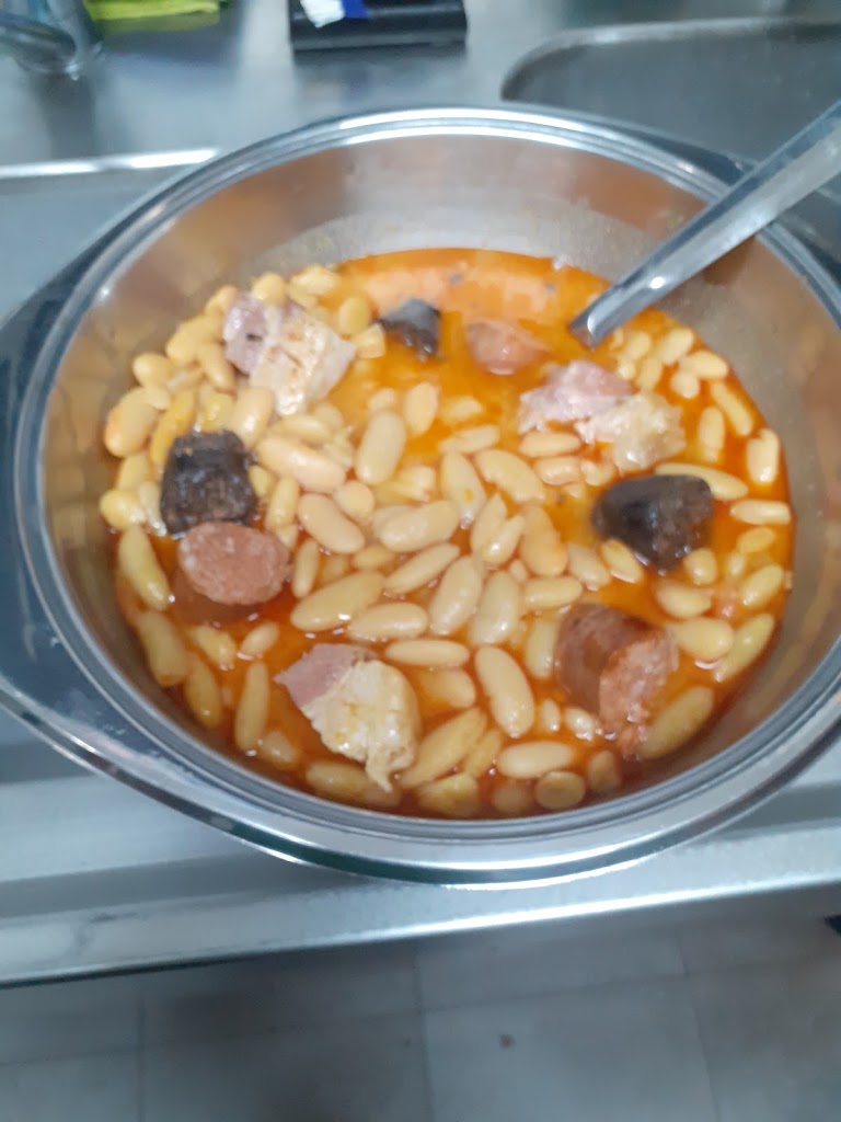 Sidreria el Platu — Comida y bebida