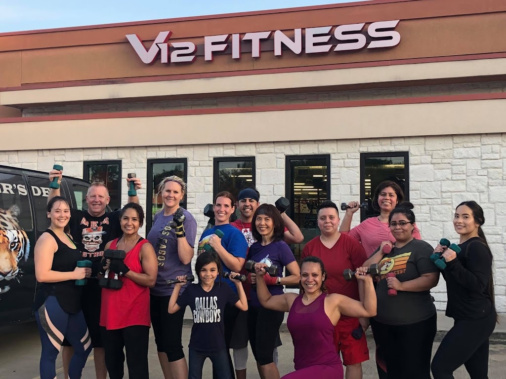  V12 Sports & Fitness