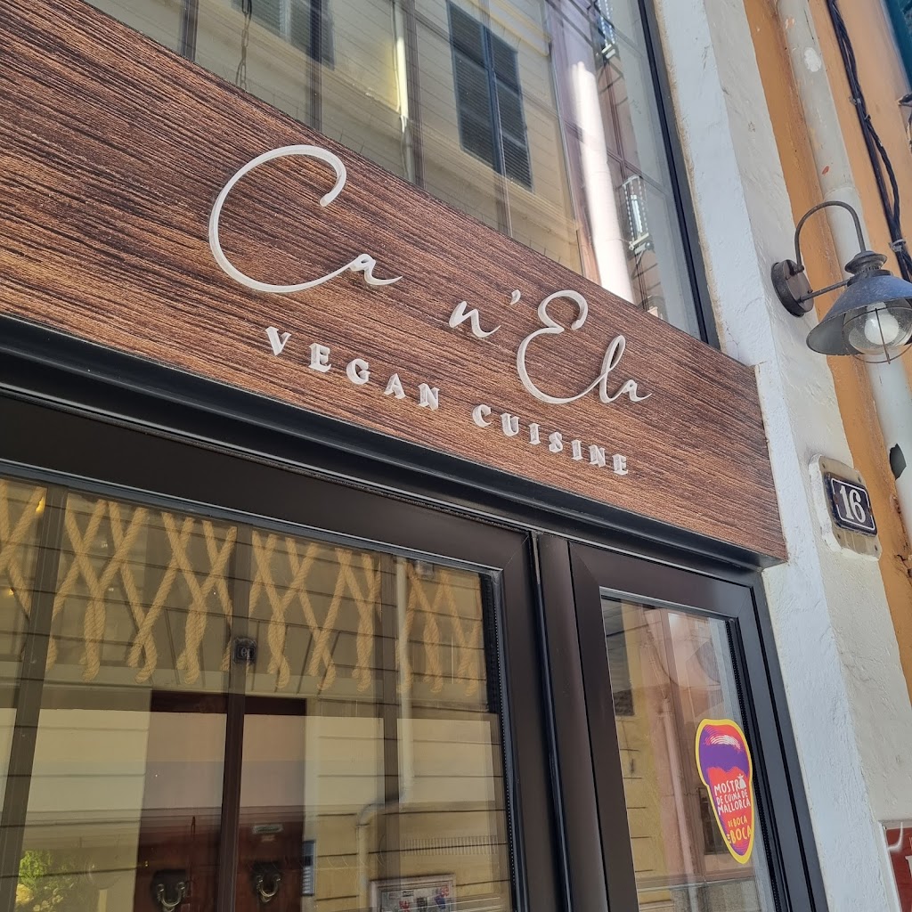 Ca n'Ela Vegan Restaurant