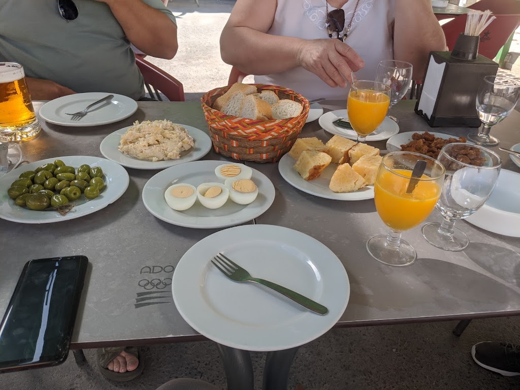Bar Campos — Comida y bebida