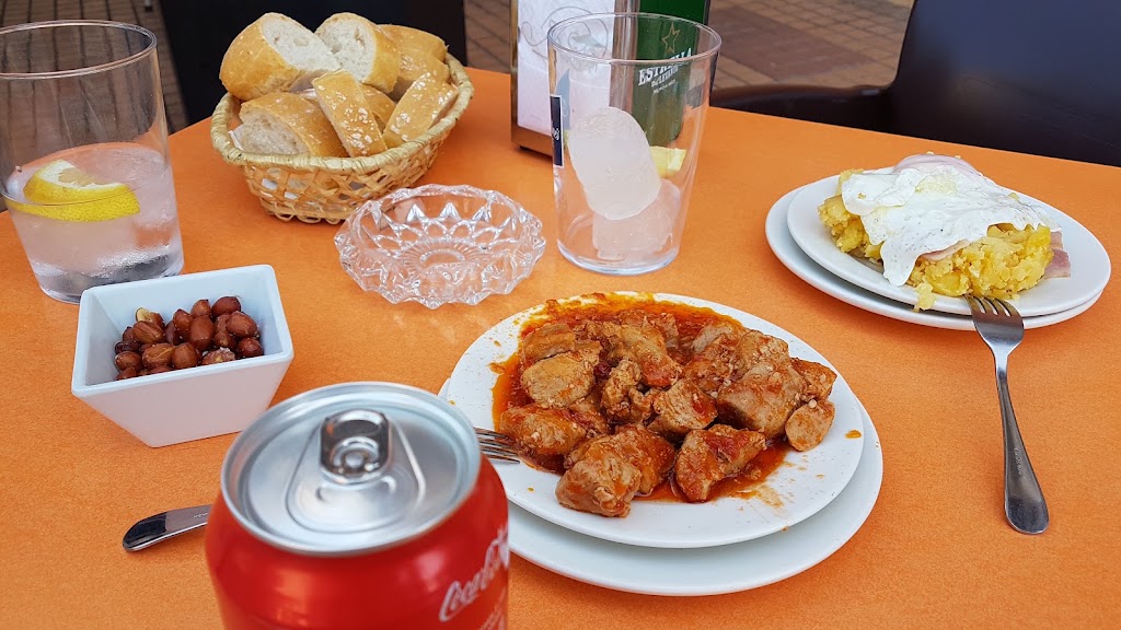 Dower's — Comida y bebida