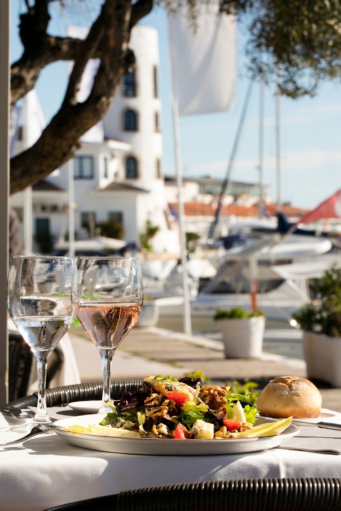Guingueta del Port Sitges — Comida y bebida