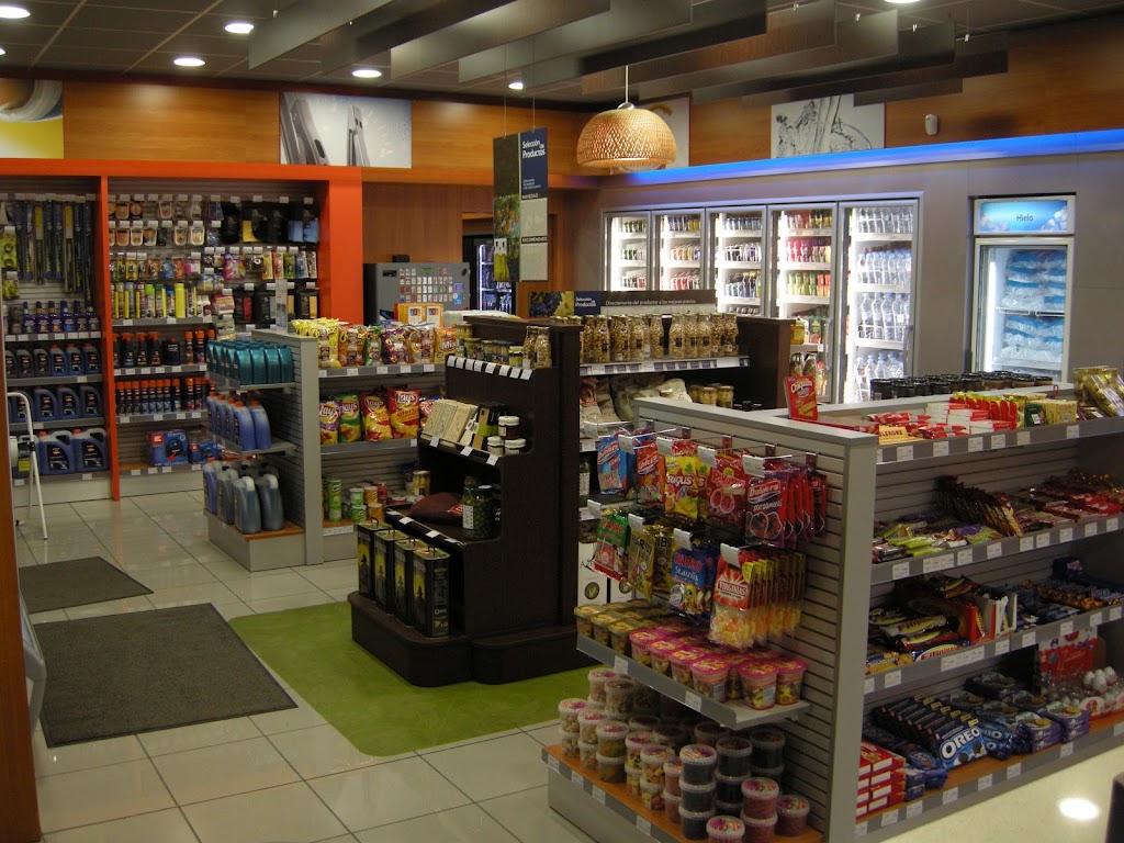 Estacion de Servicio Repsol — Interior