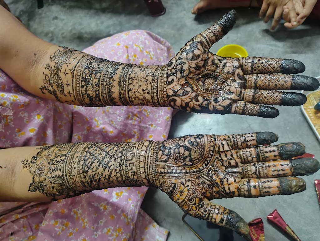 Brush Beauty Makeup Studio