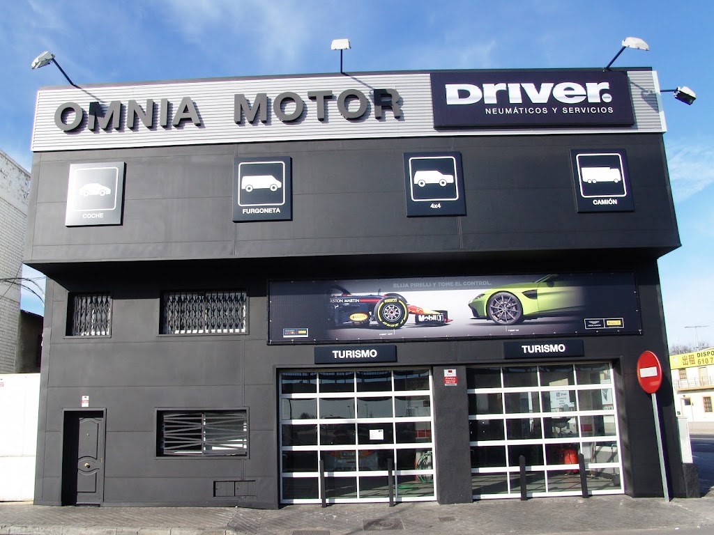 OMNIA MOTOR FUENLABRADA — Exterior