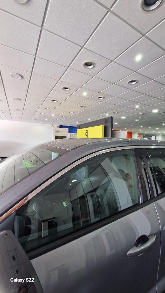 Garatge Nou Sa — Interior