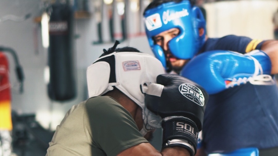  Two gloves boxing gym