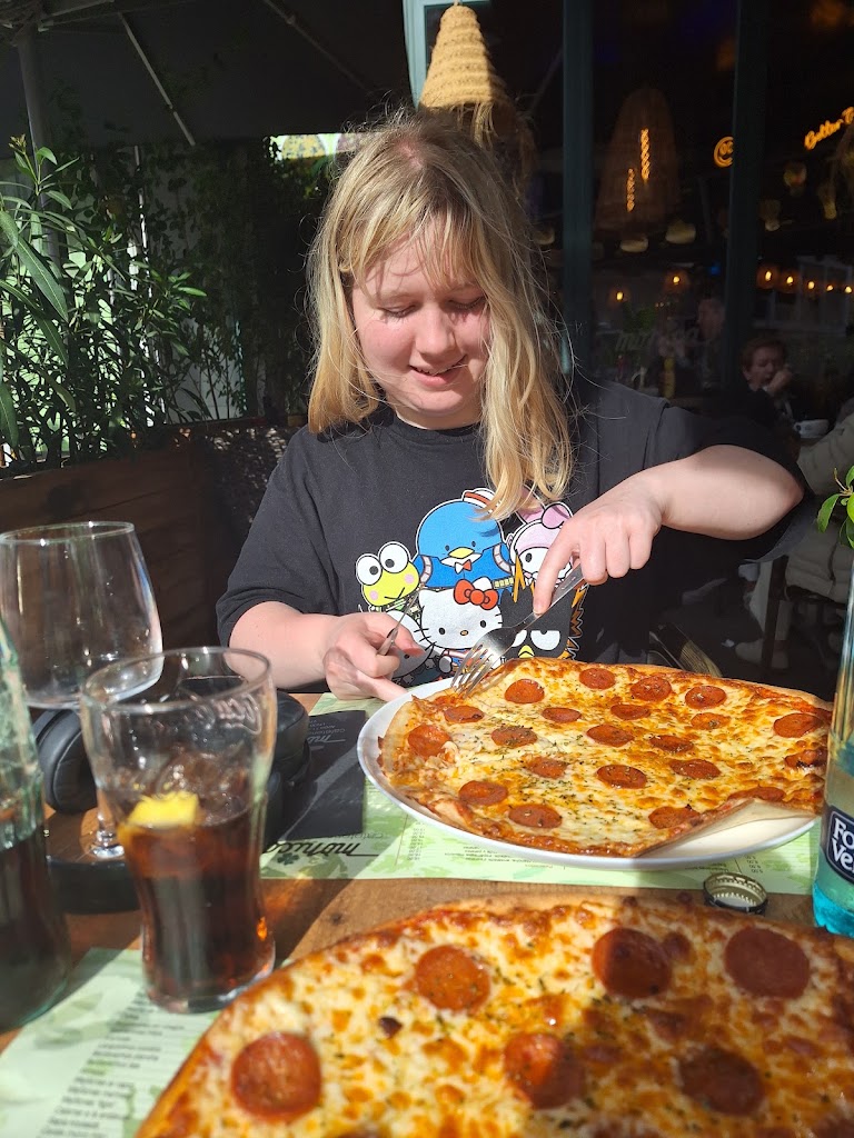 Monica — Pizza