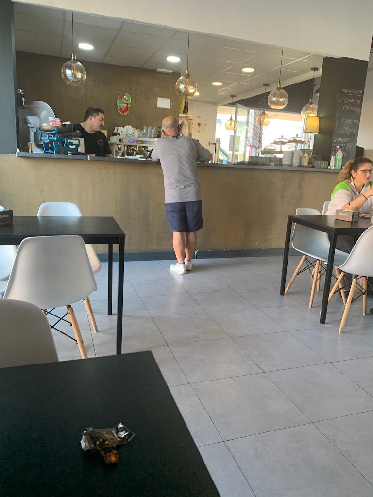 Bar Cafeteria L' ESTACIO — Ambiente