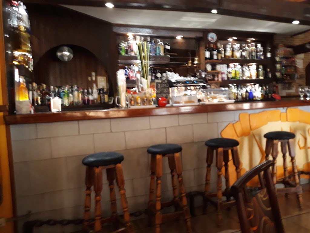 Bar Delfo's Amposta — Ambiente