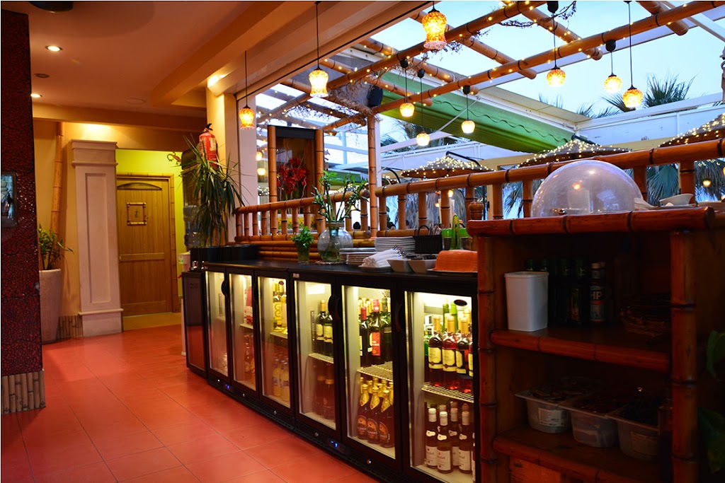 Restaurant Bamboo Nerja — Ambiente