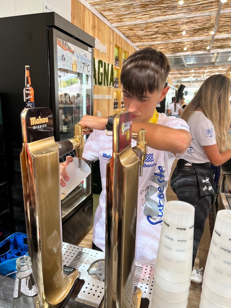 Bebidas del Suroeste - Stand Feria de Zafra — Comida y bebida