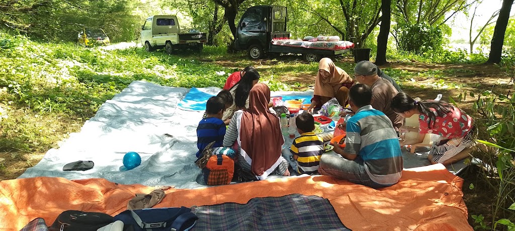 bumi perkemahan munif kurniawan