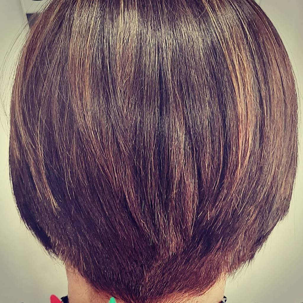 Trizelia Peluqueras Unisex — Peinado