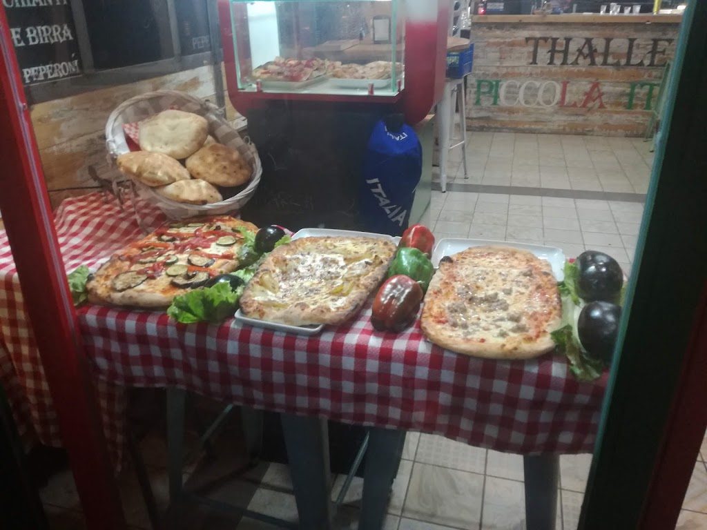 Piccola Italia — Ambiente