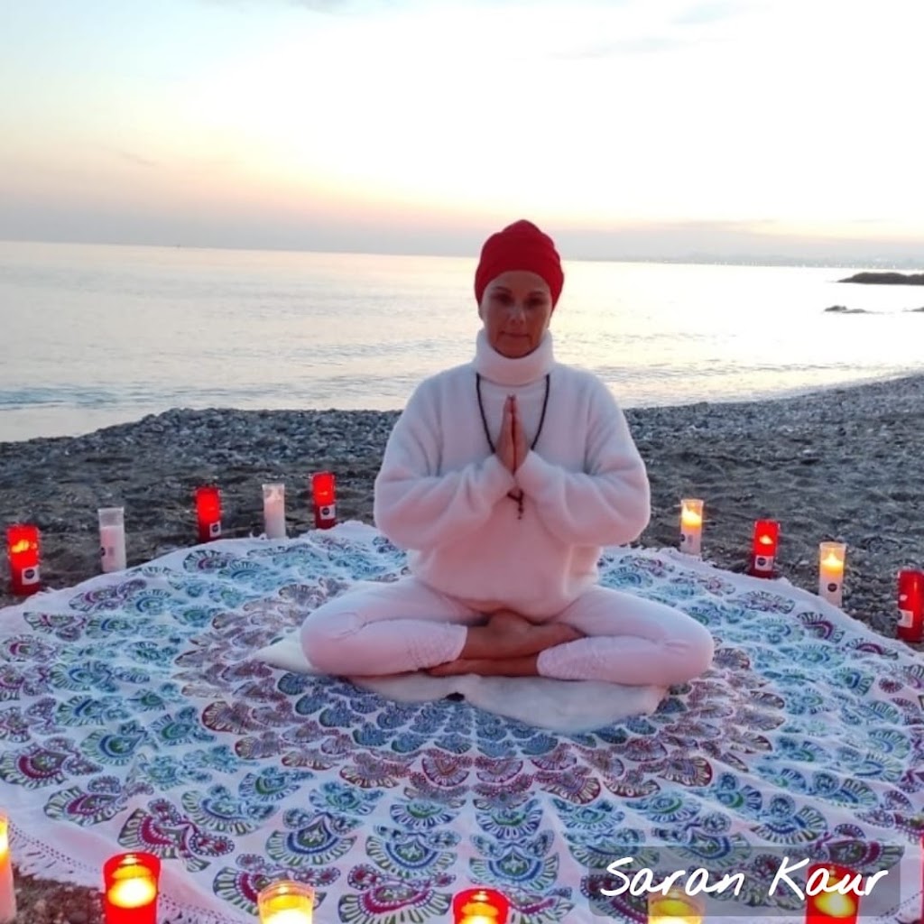 yoga y meditacion . Saran kaur