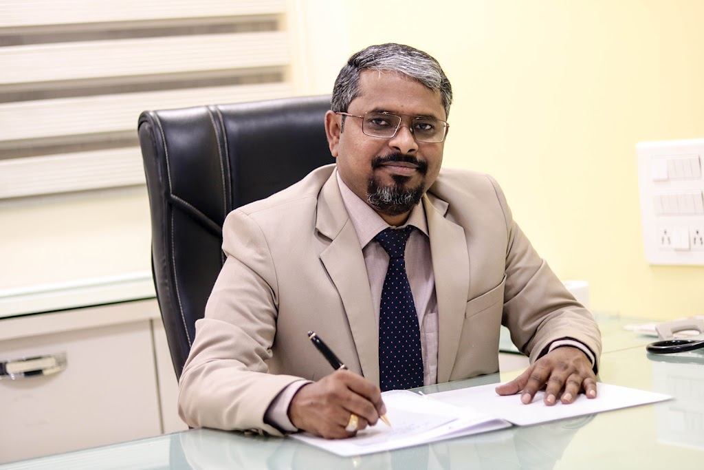 Dr. Dr Mahesh Ghogare Best Cardiologist In Navi Mumbai Interventional Cardiologist Navi Mumbai