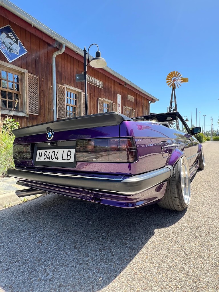 Dreamland Garage — Del propietario