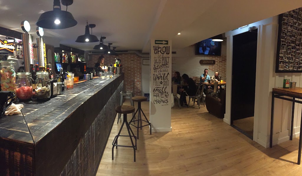 Zephyr - Dogtown Coffee — Ambiente
