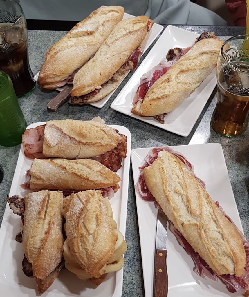 Cafe Bar Paquito — Baguette