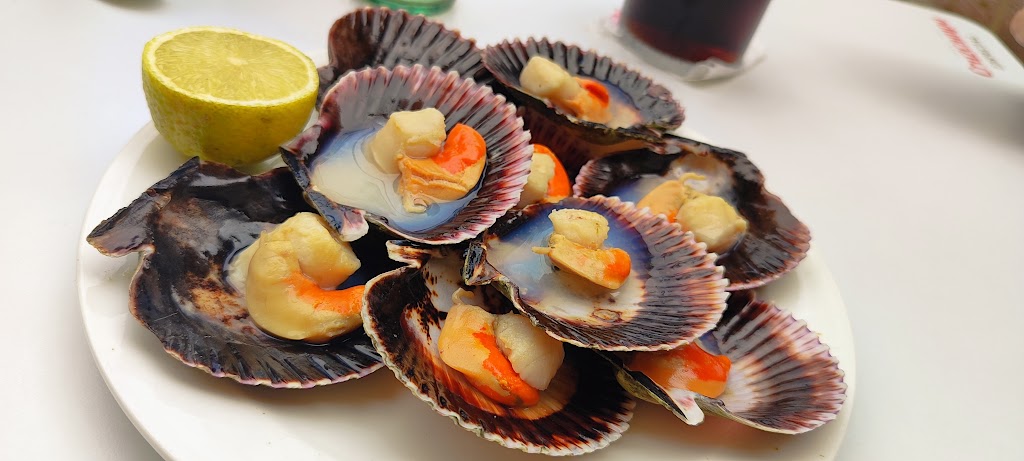Bar Los Pescadores — Comida y bebida