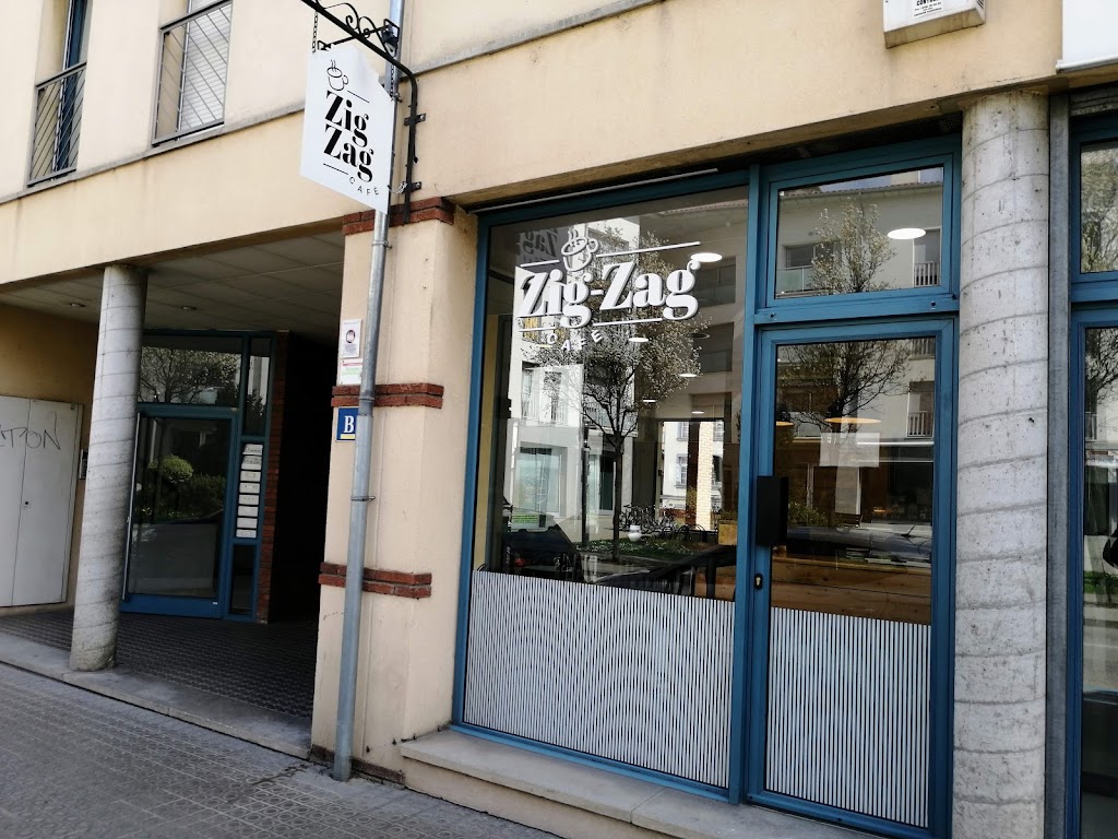 Zig Zag Cafe — Del propietario