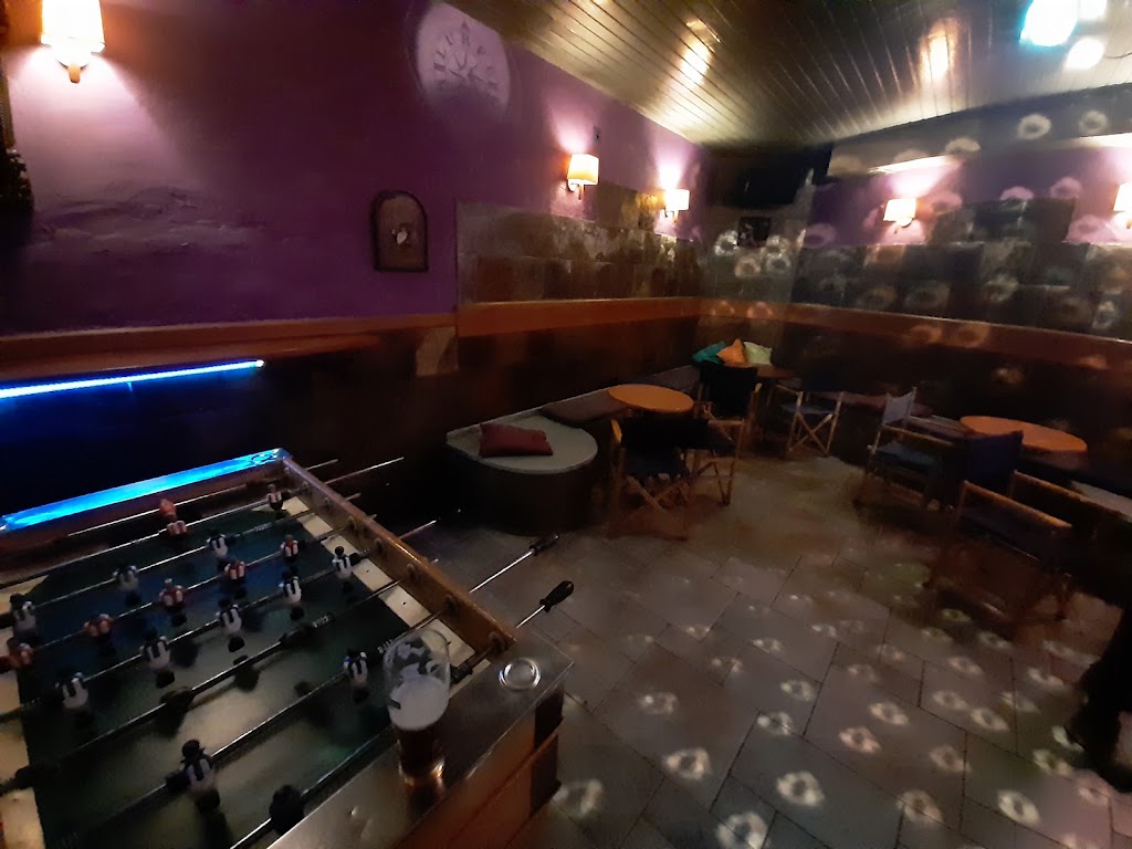 Lurpe Cafe — Ambiente