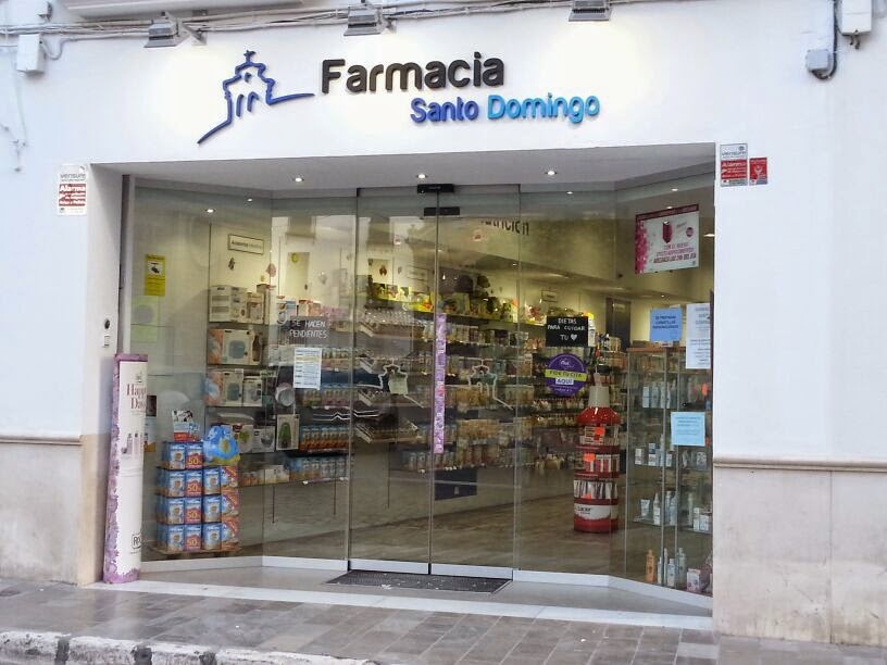 Farmacia Santo Domingo / Ldo. Antonio L. Delgado Marquez — Del propietario