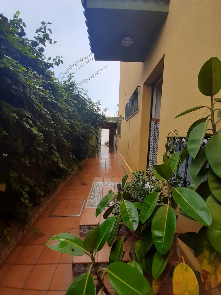 Gibraltar Views Guest House