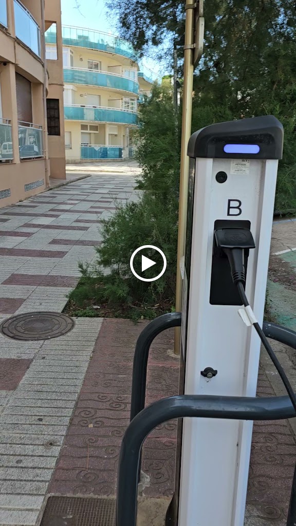 Estabanell Estacion de carga — Videos
