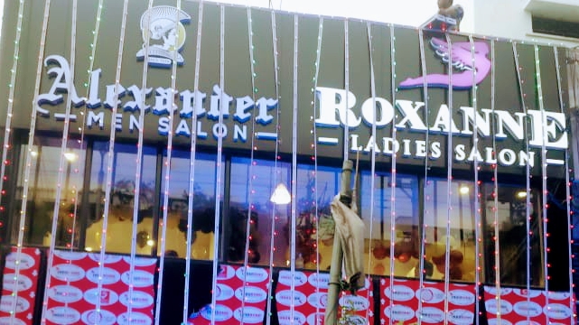 Alexander Unisex Salon