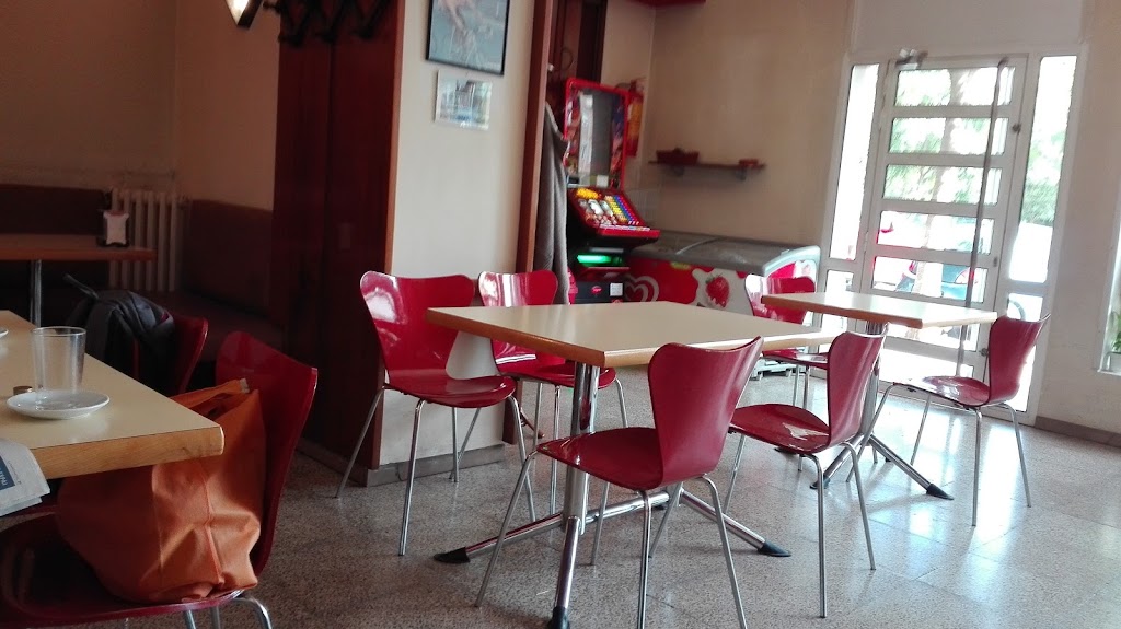 Bar Canigo — Ambiente