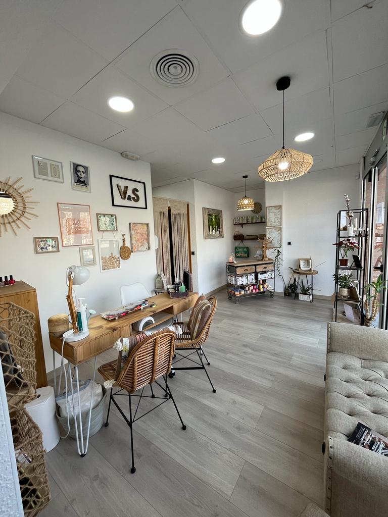 SINGULAR * Espai de Bellesa i Salut *