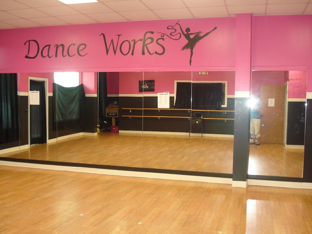  Dance Work's Studio