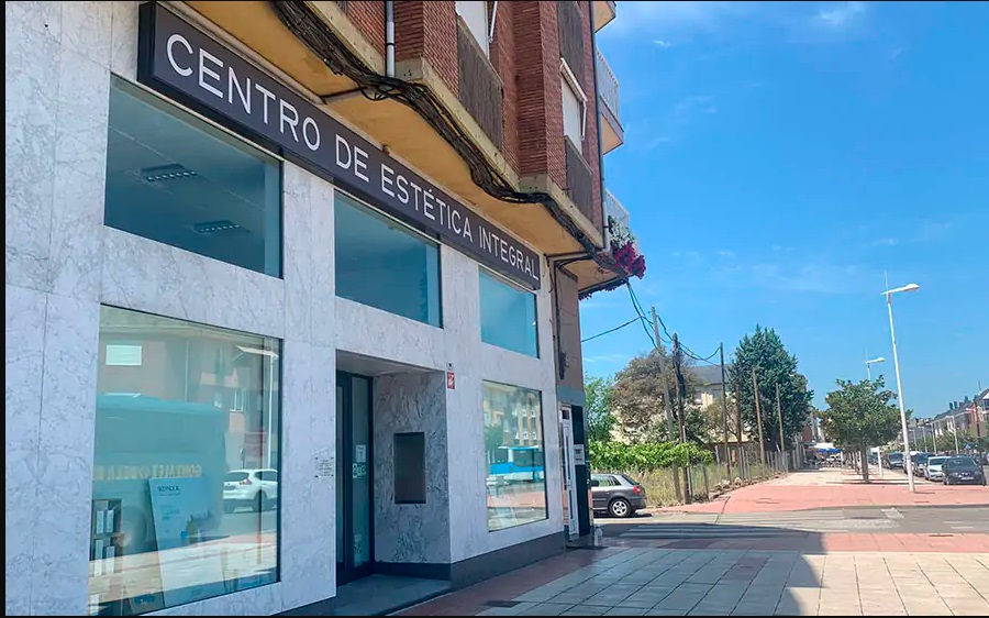 Pilar Brasa [Centro de Estetica Integral ALMA] — Exterior