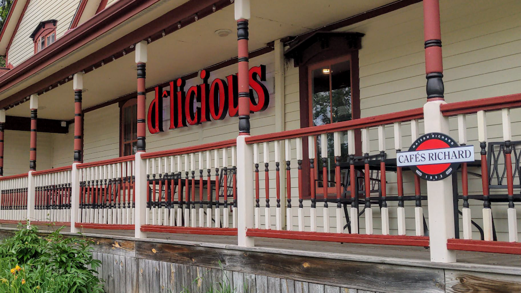 Photo of d^licious Coffee Bar