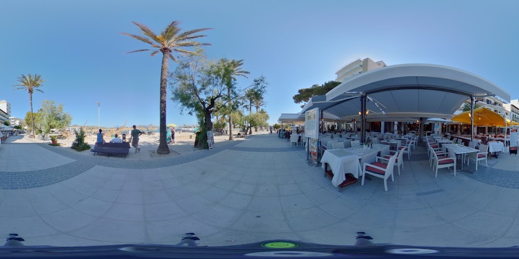 Restaurant IRU — Ambiente