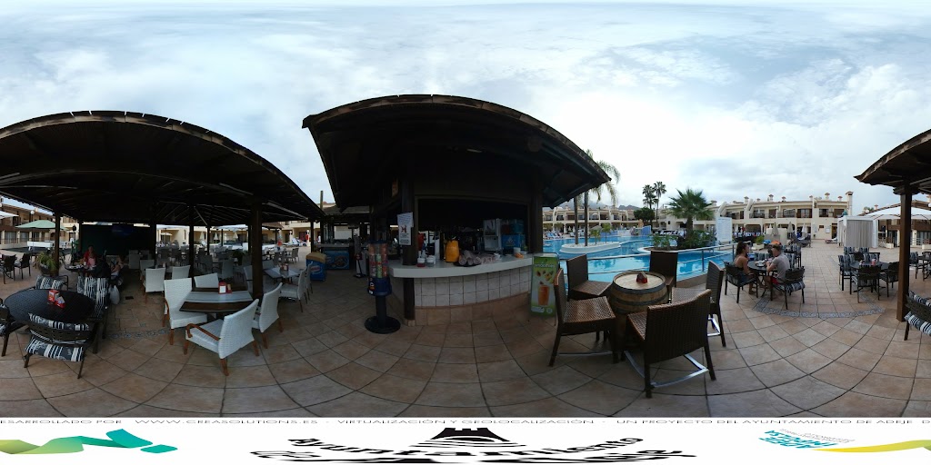 Bar Piscina Royal Beach Club