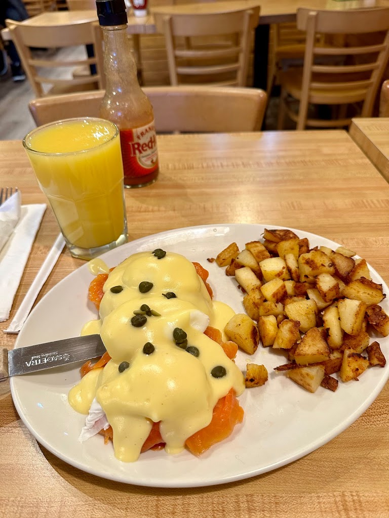 Eggs Benedict