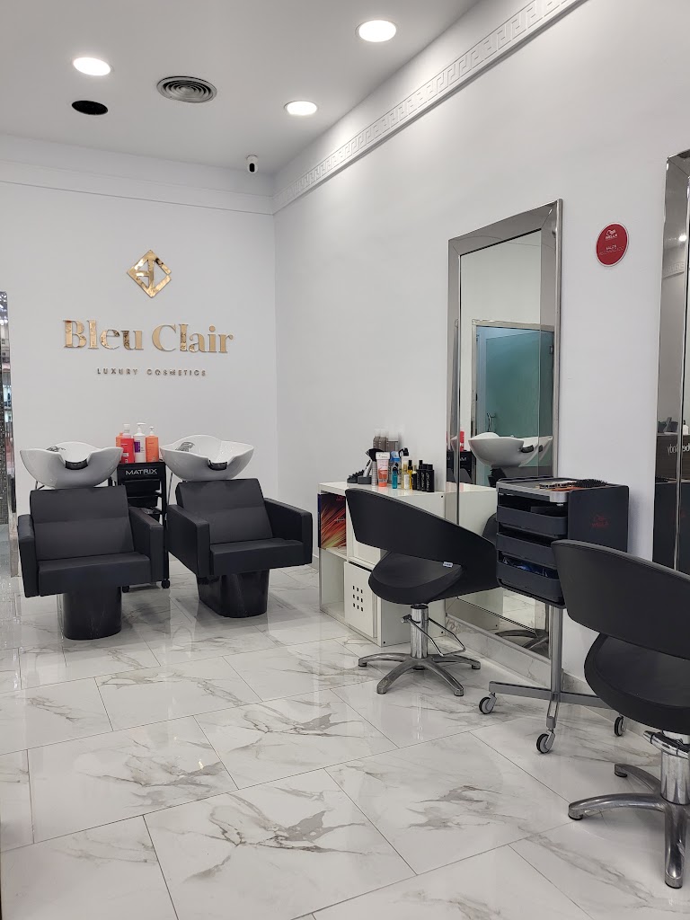 Bleu Clair Cosmetics — Interior